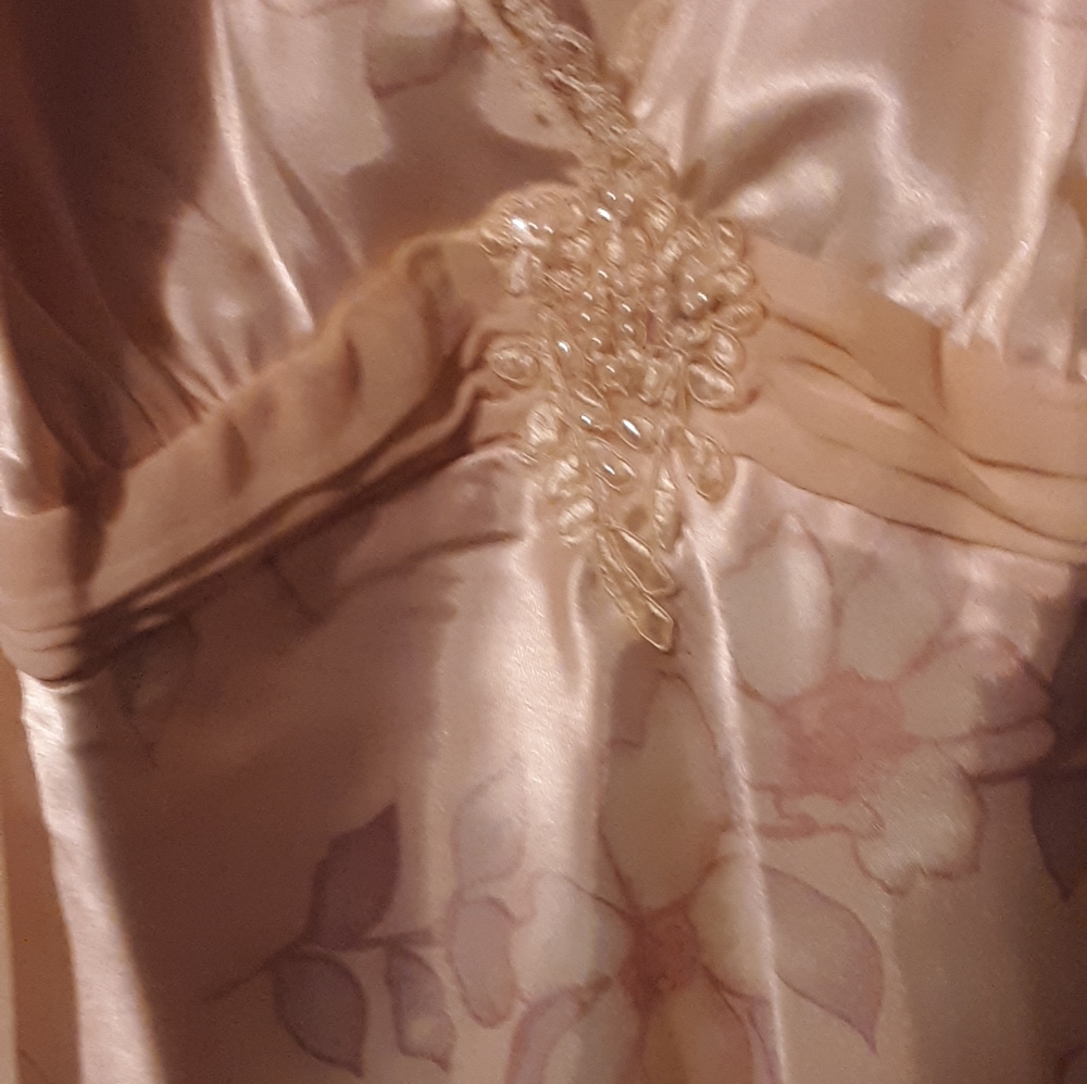 Lingerie - Picture 5 of 5